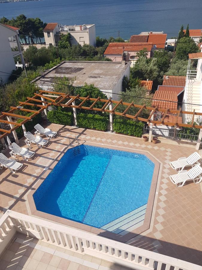 Apartment Lea Slatine Εξωτερικό φωτογραφία